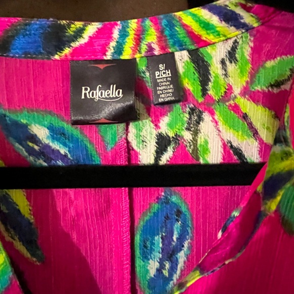 Ladies Rafaella Blouse, Size Small P, aThe colors are wonderful, sleeves roll up - Picture 2 of 4